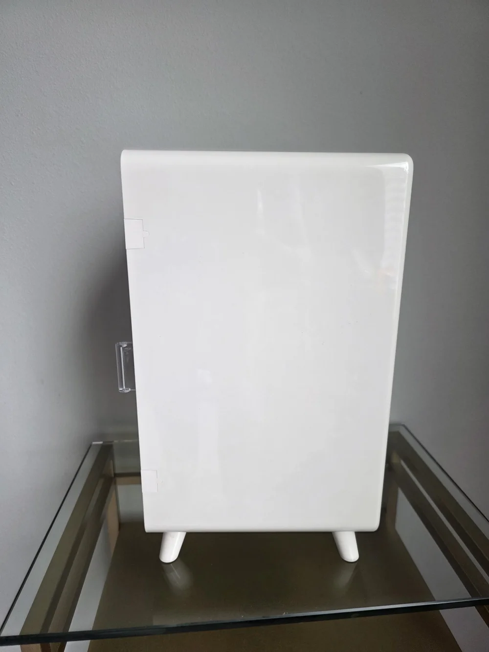 N/A compact white